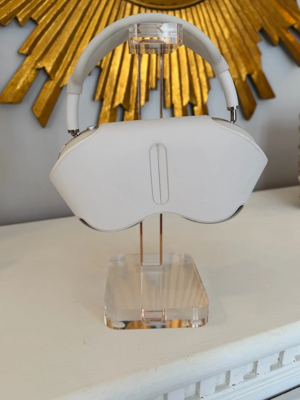 Apple AirPod Max 2 in Starlight